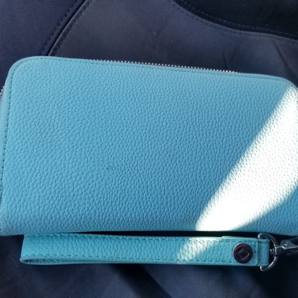 Thirty-One Aqua Wristlet Wallet